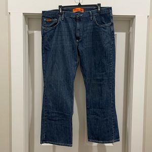 Mens Wrangler FR 20x jeans size 40x30